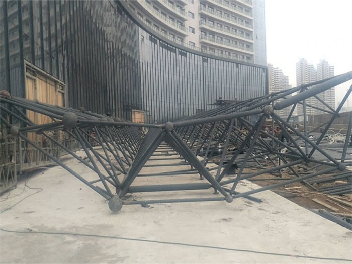 牡丹江万豪酒店雨棚网架